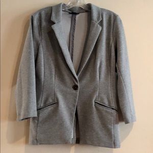 Casual gray 3/4 sleeve blazer
